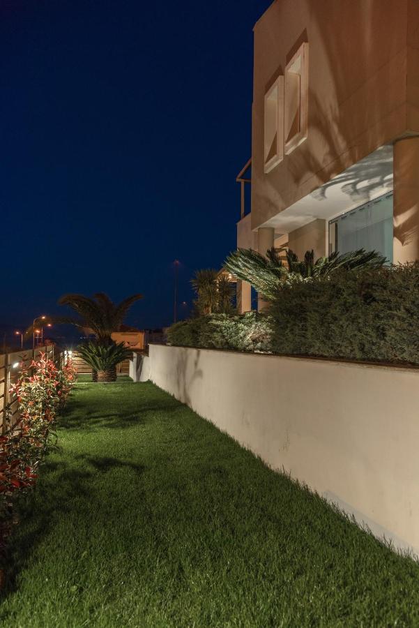 Villa Luminous Nea Iraklitsa Zewnętrze zdjęcie