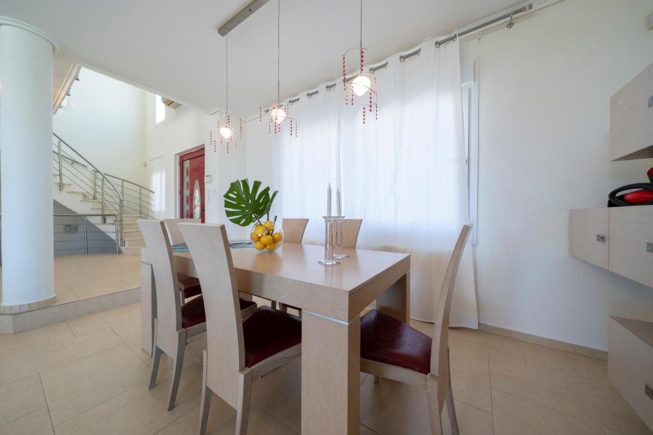 Villa Luminous Nea Iraklitsa Zewnętrze zdjęcie