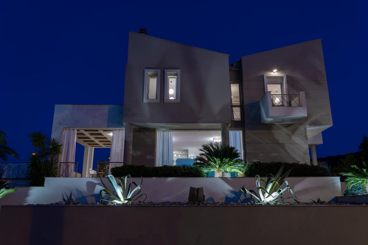 Villa Luminous Nea Iraklitsa Zewnętrze zdjęcie